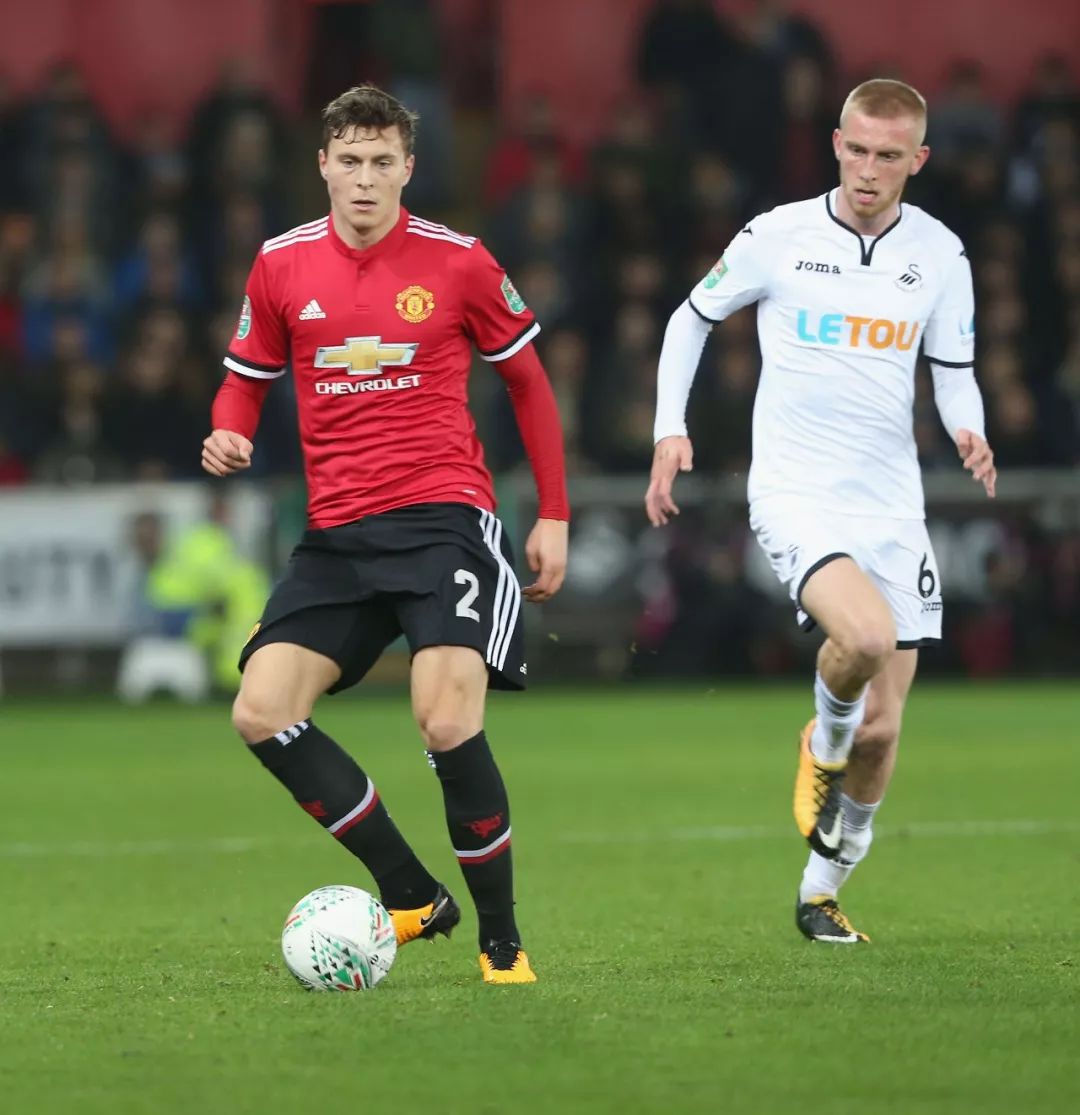 表现感到无 表现感到无